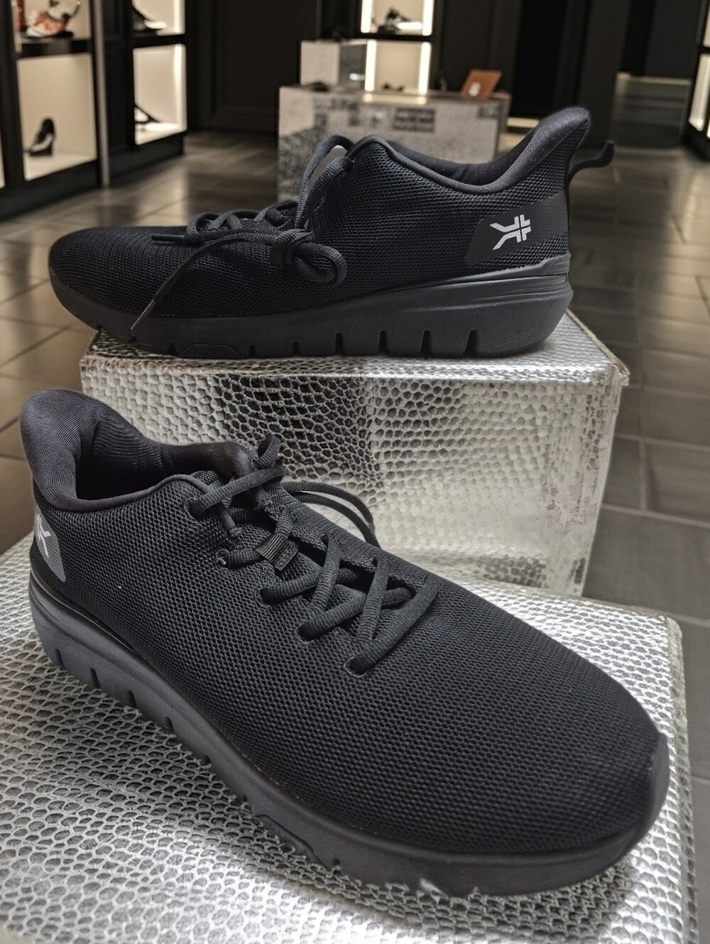Kuru Cloud Flex Via Men's 10.5 Medium Orthopedic Arch Support Shoes $139